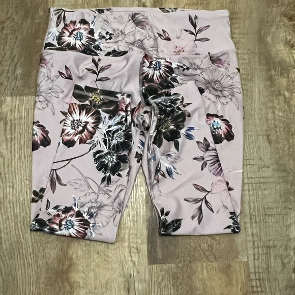 NWOT: RBX Multicolor Floral High Waist Women's Capri legging - Picture 3 of 5